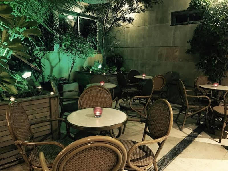 Hotel Calasanz Молінс-де-Рей Екстер'єр фото